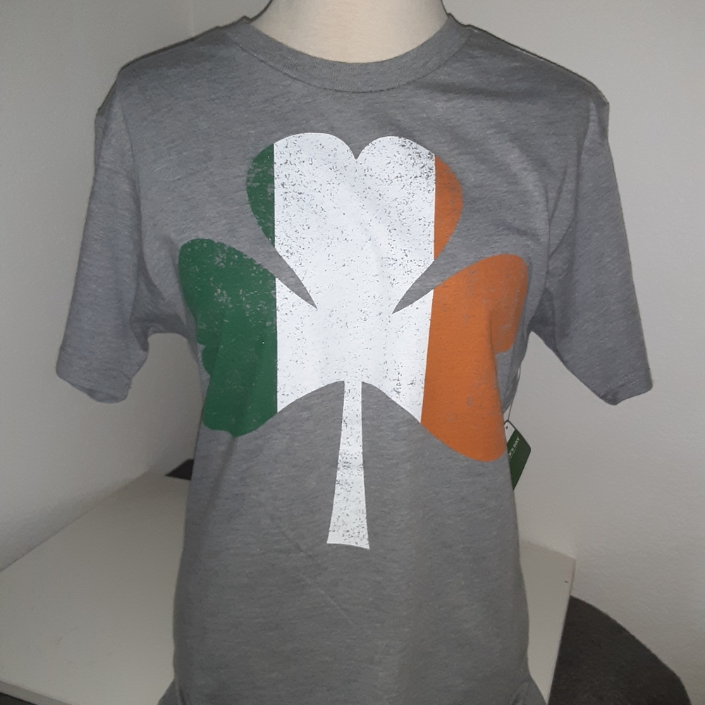 Mens tshirt-small